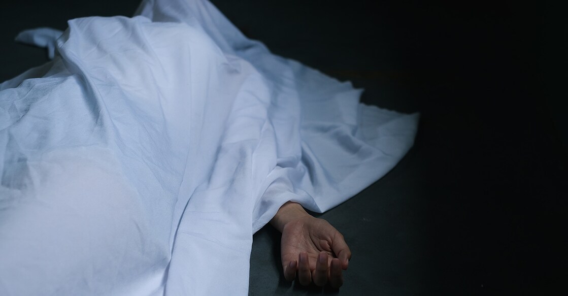 പെൺസുഹൃത്ത് കൈയ്യിലെ ഞരമ്പ് മുറിച്ചു, ആശുപത്രിയിലാക്കിയ യുവാവ്